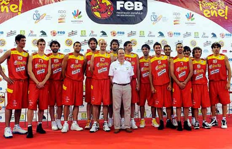 La selección española de baloncesto pide apoyo a la afición en un anuncio