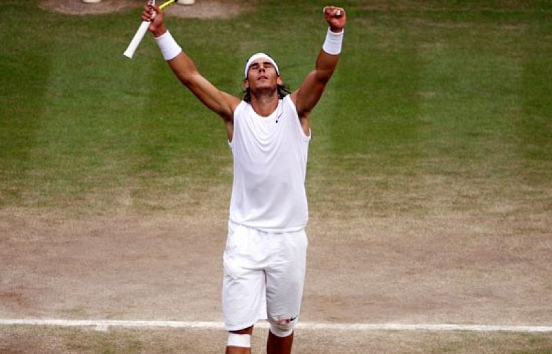 Nadal certifica su pase a la final de Wimbledon, donde le espera Federer