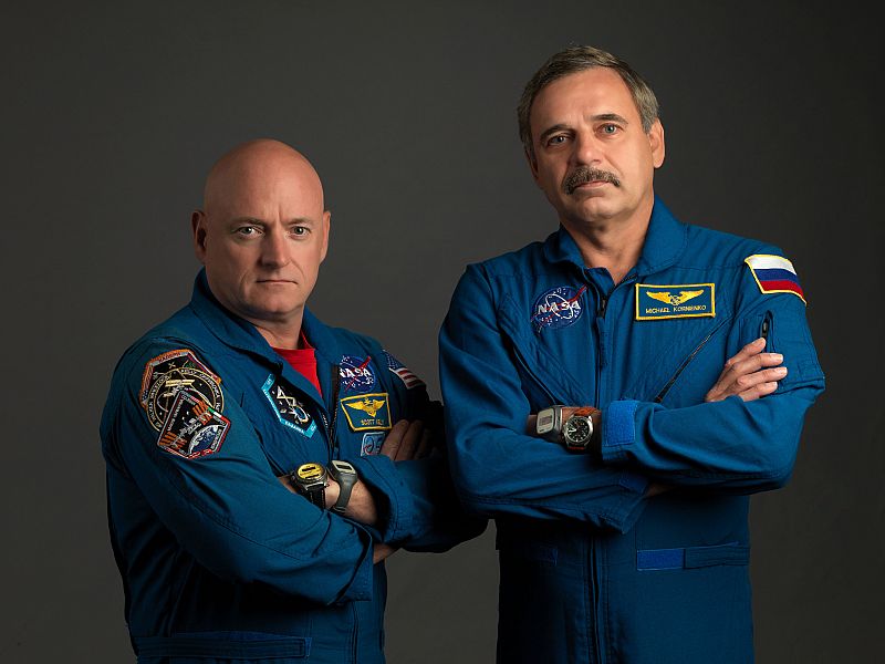 La nave Soyuz se acopla con éxito a la EEI con dos astronautas que permanecerán un año