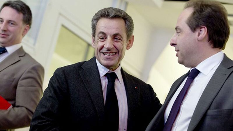 Francia corona al centroderecha de Sarkozy, castiga a la izquierda y frena a Le Pen