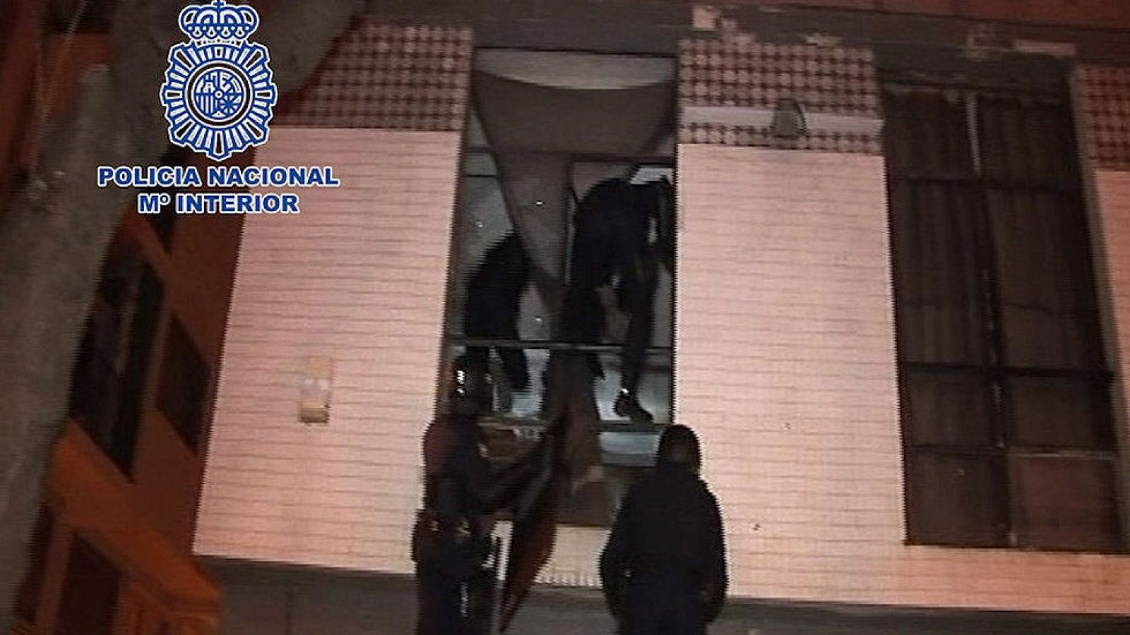 Detenidos 15 presuntos anarquistas acusados de pertenecer a una organización terrorista | Ver