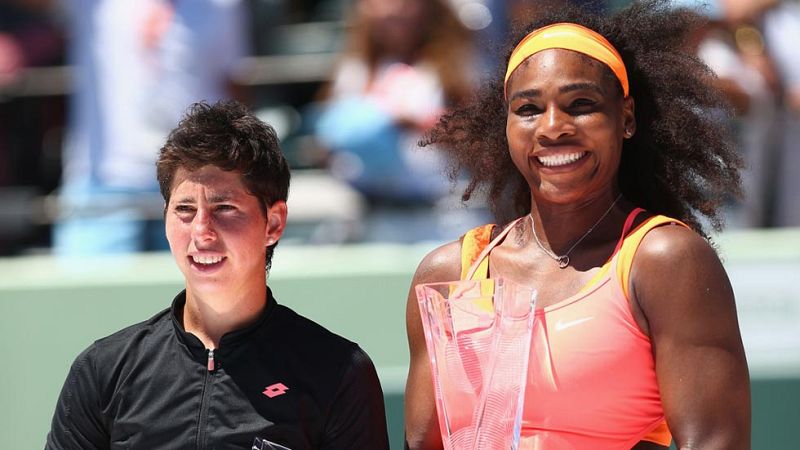 Serena Williams despierta a Carla Suárez de su sueño en Miami