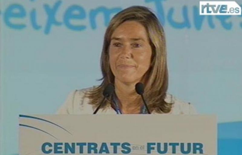 Pitos y abucheos para Ana Mato en el Congreso del Partido Popular catalán