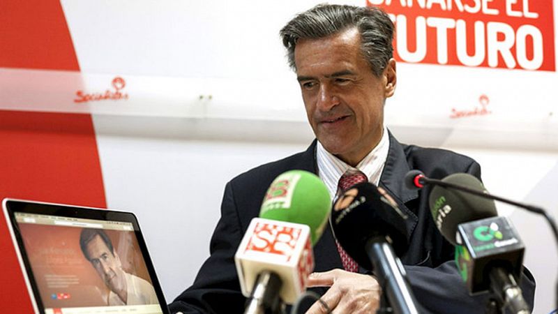 El PSOE suspende de militancia a López Aguilar y le aparta de su grupo en Bruselas