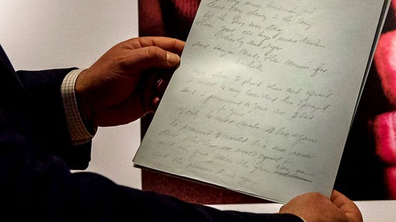 El manuscrito original de la canción 'American Pie', subastado por más de un millón de euros