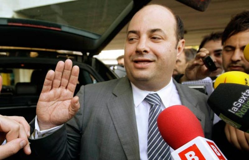 Giralt: "Los directivos deberían votar sí a la moción y acabar su pesadilla"