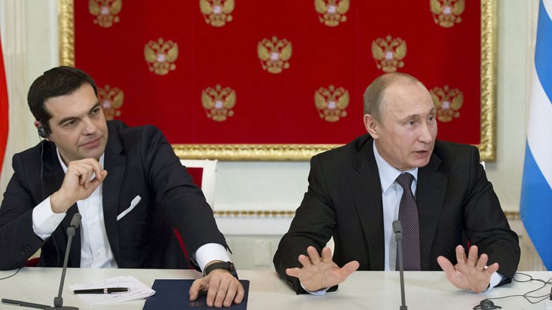 Putin niega que Tsipras le haya pedido ayuda económica y escenifican sus buenas relaciones