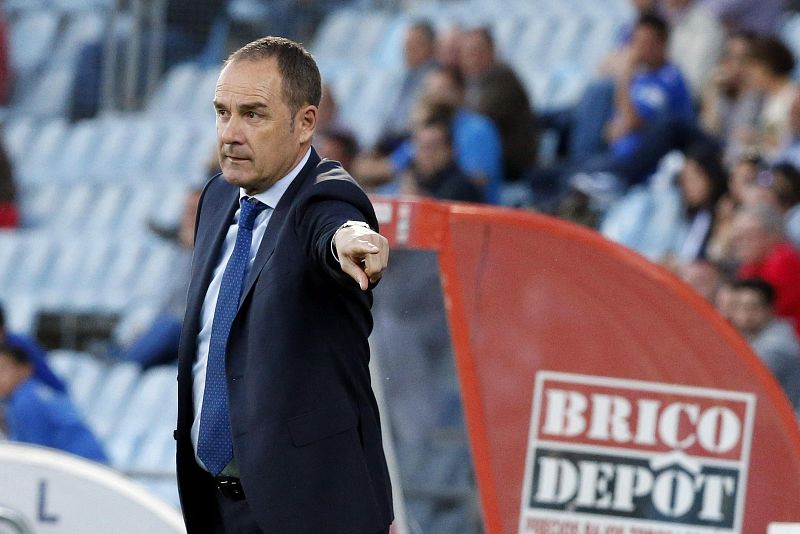 El Deportivo oficializa la destitución de Víctor Fernández