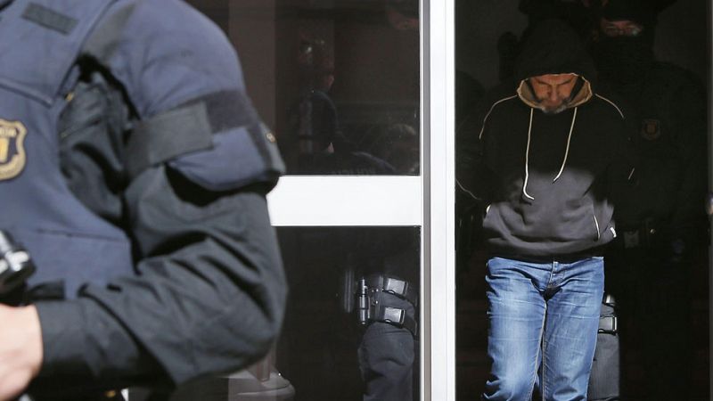 La célula yihadista desarticulada en Cataluña pretendría secuestrar y degollar a una persona