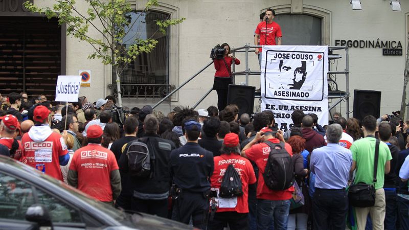 Cientos de personas exigen justicia para José Couso en el 12º aniversario de su asesinato