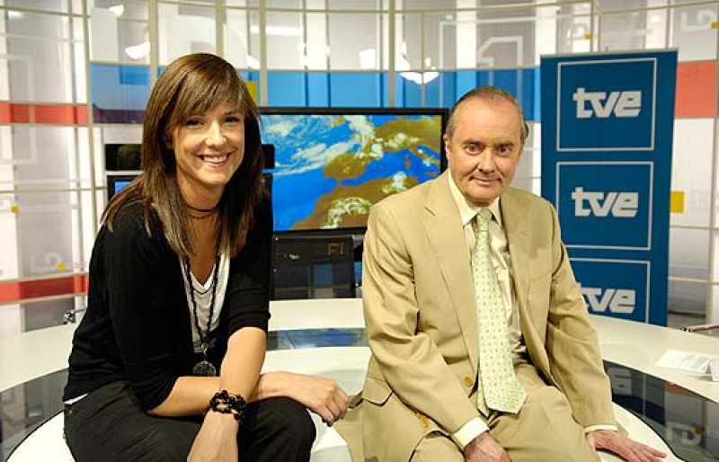 Jose Antonio Maldonado da el relevo de la información meteorológica de TVE a Mónica López