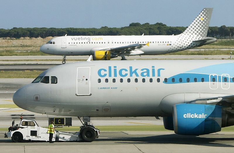 Vueling absorbe a Clickair y se convierte en la tercera aerolínea española