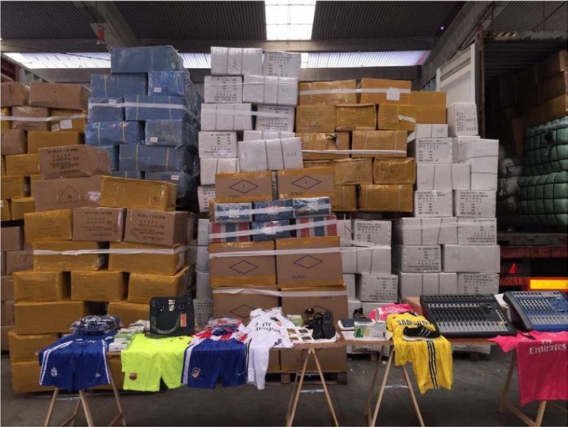 La Agencia Tributaria se incauta de más de 300.000 artículos falsificados por valor de 17,5 millones