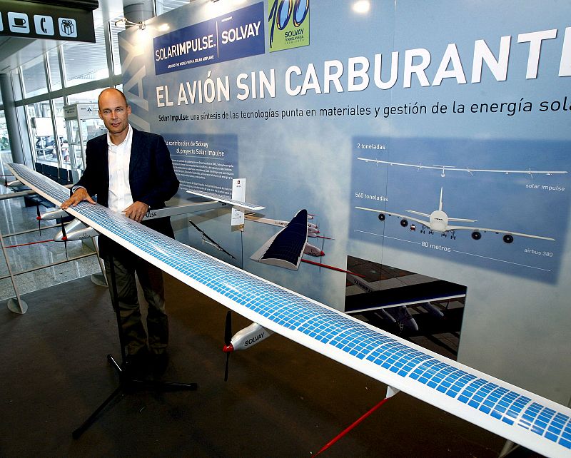 Se presenta el primer avión solar sin combustible