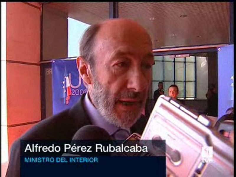 Rubalcaba: "Hace mucho que estamos haciendo una inmigración escogida"