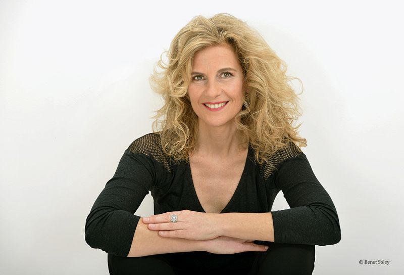 La barcelonesa Soley-Beltrán gana el Premio Anagrama de Ensayo con un libro sobre la moda