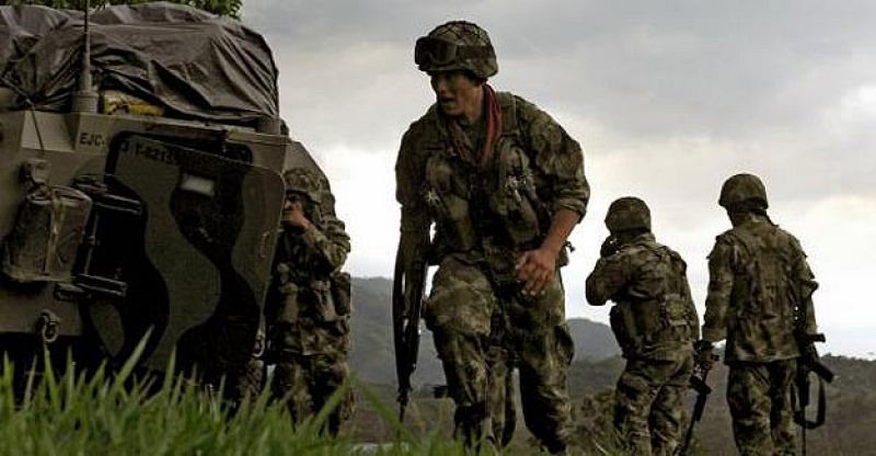 Once militares muertos en un ataque de las FARC en Colombia en medio del proceso de paz