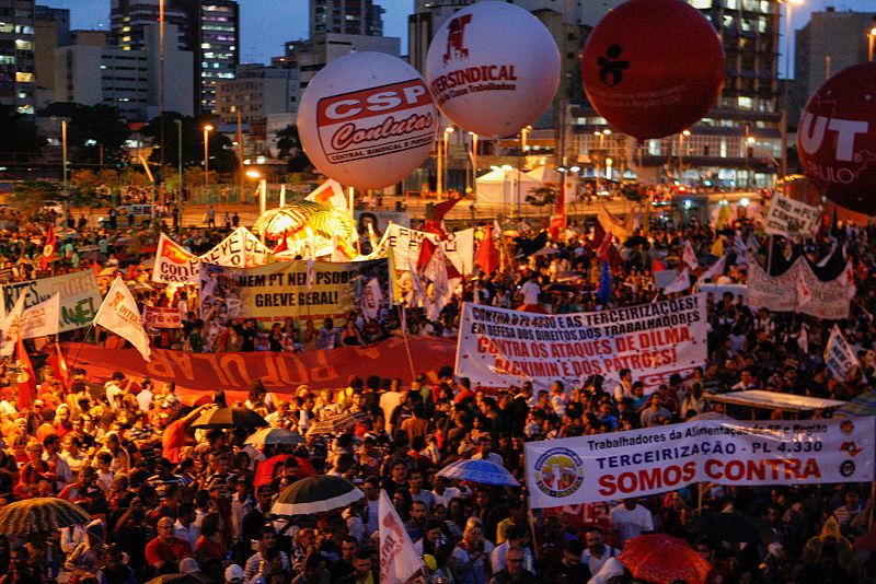 Los sindicatos de Brasil salen a las calles para protestar por la ley de tercerización del trabajo