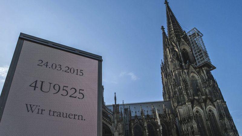 Alemania recuerda a las víctimas del vuelo de Germanwings con un funeral de Estado