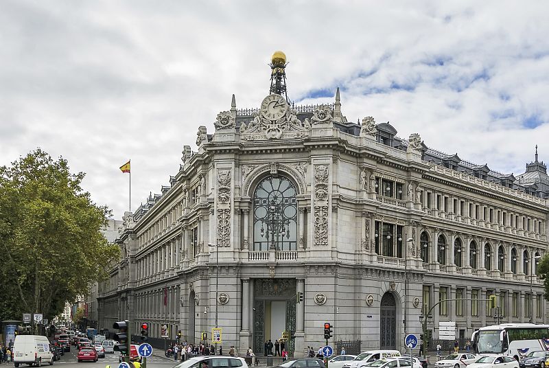 La morosidad de los créditos concedidos por el sistema financiero baja en febrero al 12,49%