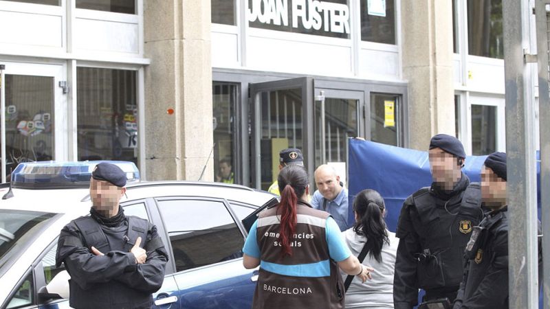 "De repente ha entrado una niña en clase, diciendo que corriéramos, que un niño llevaba un cuchillo"