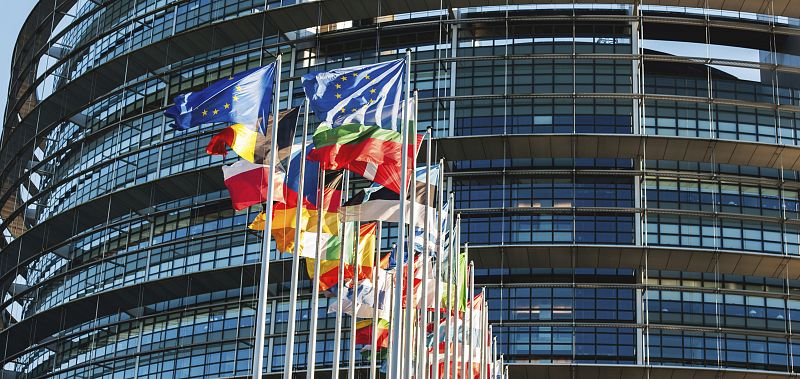 La Eurocámara apoya el Plan Juncker pero sin recortar las partidas de investigación y transportes