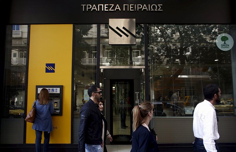 El Banco del Pireo condonará algunas de las deudas de sus clientes más afectados por la crisis
