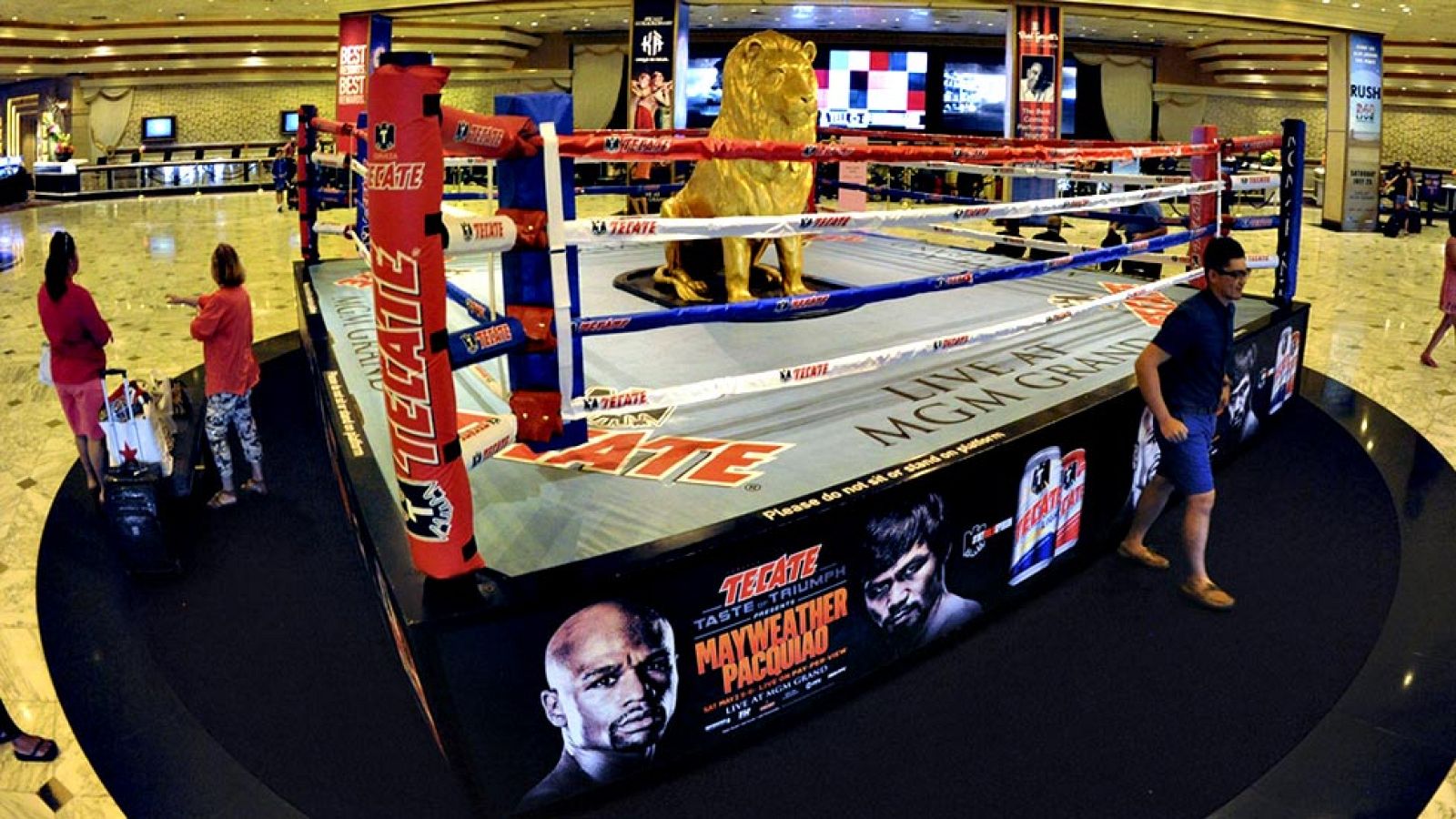 Se calcula que el combate generará más de mil millones de dólares. De ahí que hablemos de la 'Pelea del Siglo'.