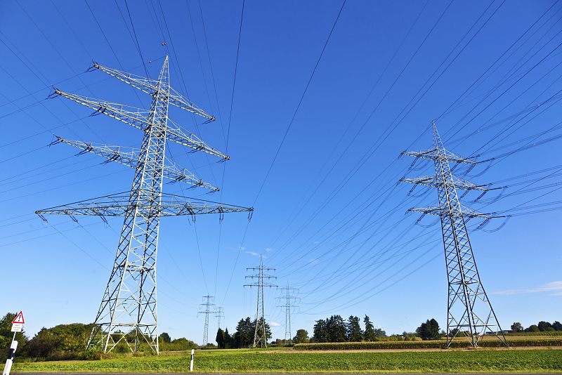 Bruselas investiga las ayudas públicas a las eléctricas en España y otros 10 países