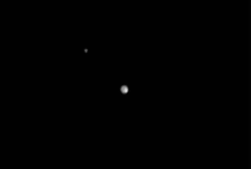 La nave New Horizons atisba en Plutón lo que podría ser un casquete de hielo polar