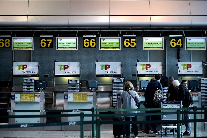 La aerolínea portuguesa TAP cancela el 30% de sus vuelos en el segundo día de huelga