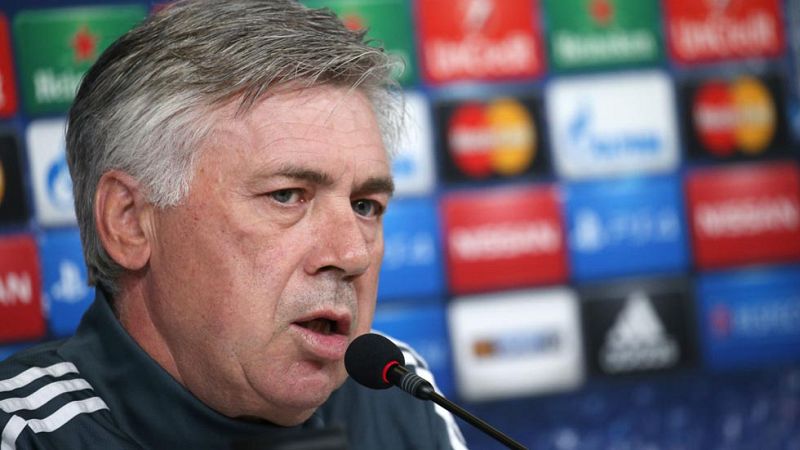 Ancelotti: "No vamos a jugar con tres centrales"