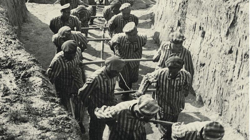 La escalera de la muerte recuerda el horror de Mauthausen 70 años después