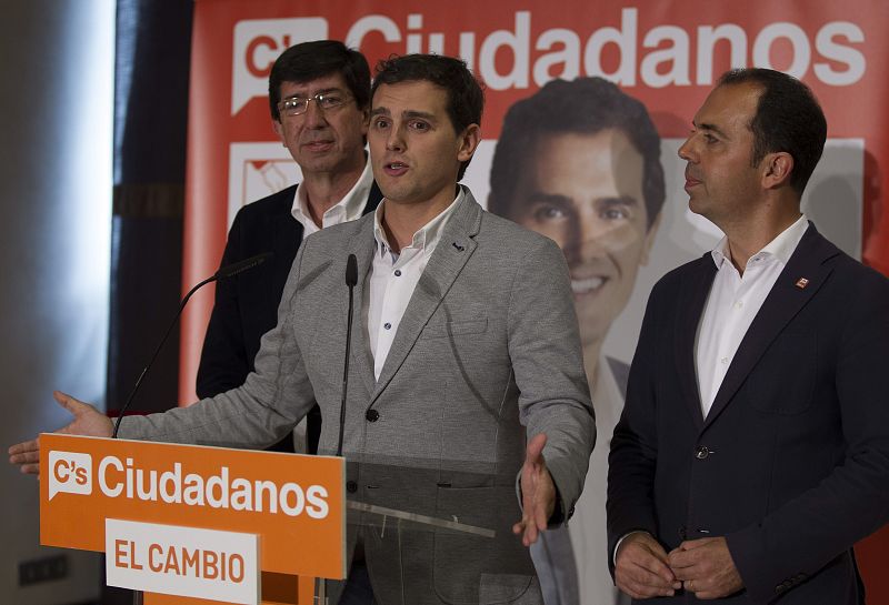 Rivera: C's "sale a ganar" al PP y al PSOE y no va a "apuntalar" gobiernos que no sean los suyos