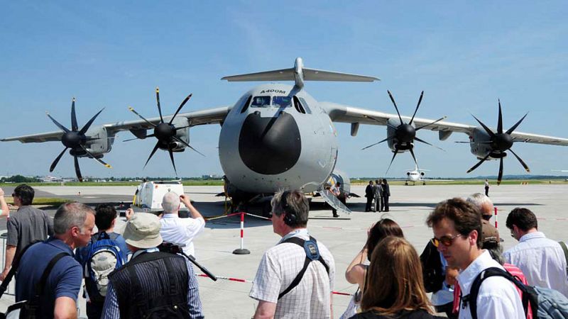 Alemania, Reino Unido y Turquía paralizan el uso del Airbus A400M tras el accidente de Sevilla