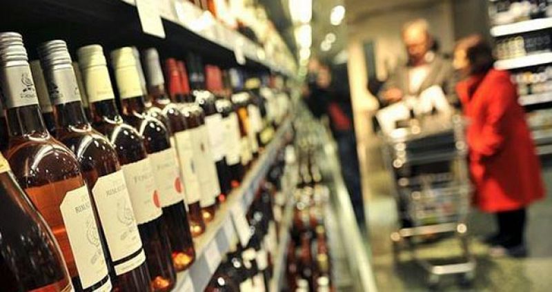 El consumo de alcohol en España es de 9,8 litros per cápita y supera el promedio de la OCDE