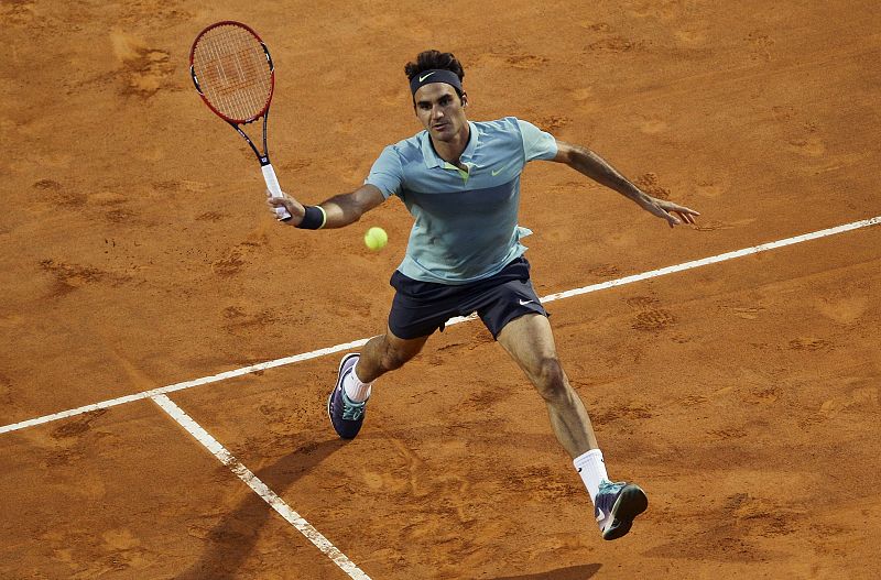 Federer, Nishikori y Murray debutan ganando por la vía rápida en Roma