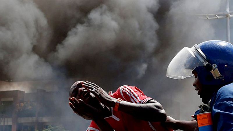 Militares golpistas y leales al presidente de Burundi se enfrentan en la capital