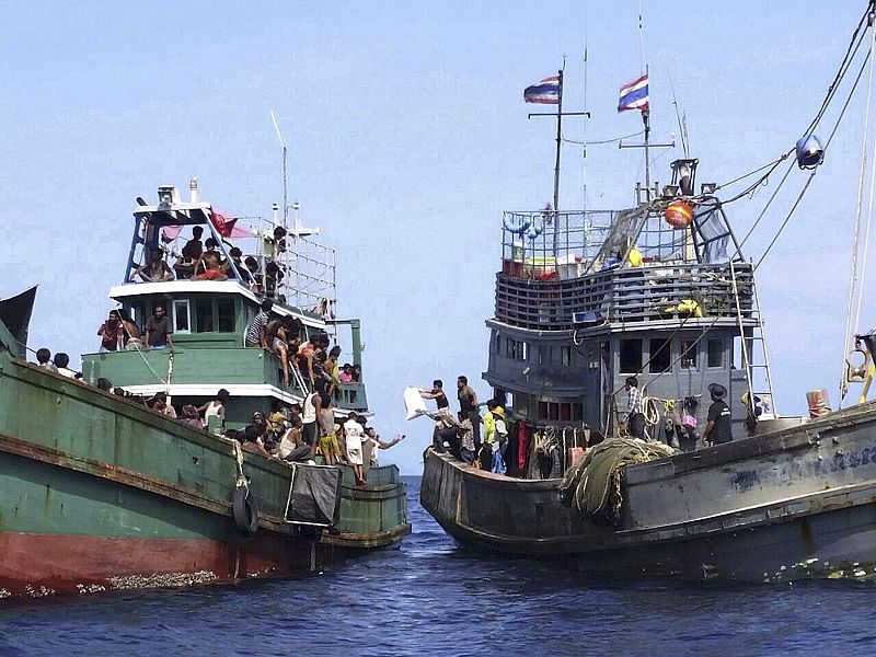 Crece la presión sobre Myanmar al tiempo que la ONU pide el fin a la crisis migratoria