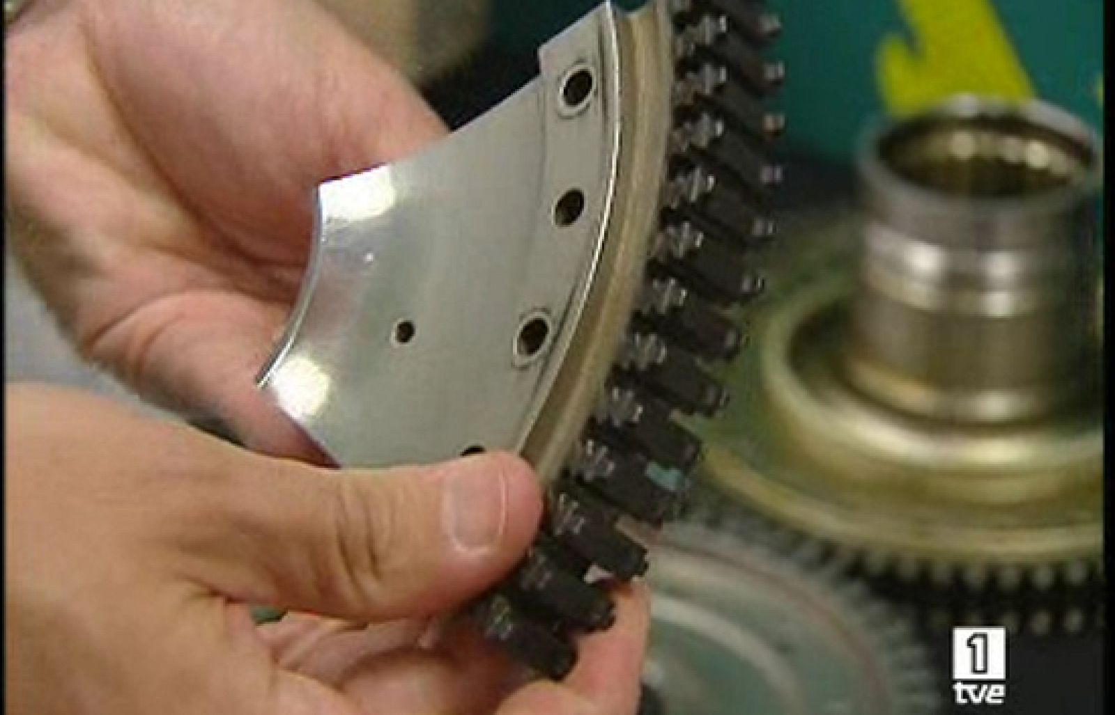 Una empresa española plagiaba piezas de aviones de combate | Ver