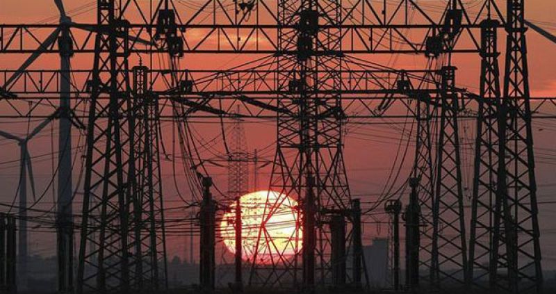 Para el 92% de usuarios, la liberalización eléctrica solo ha beneficiado a las compañías del sector