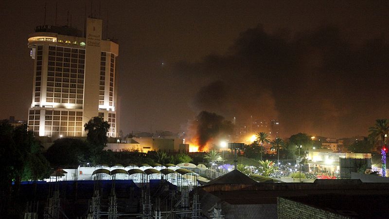 Al menos diez muertos en un doble atentado con coche bomba en Bagdad