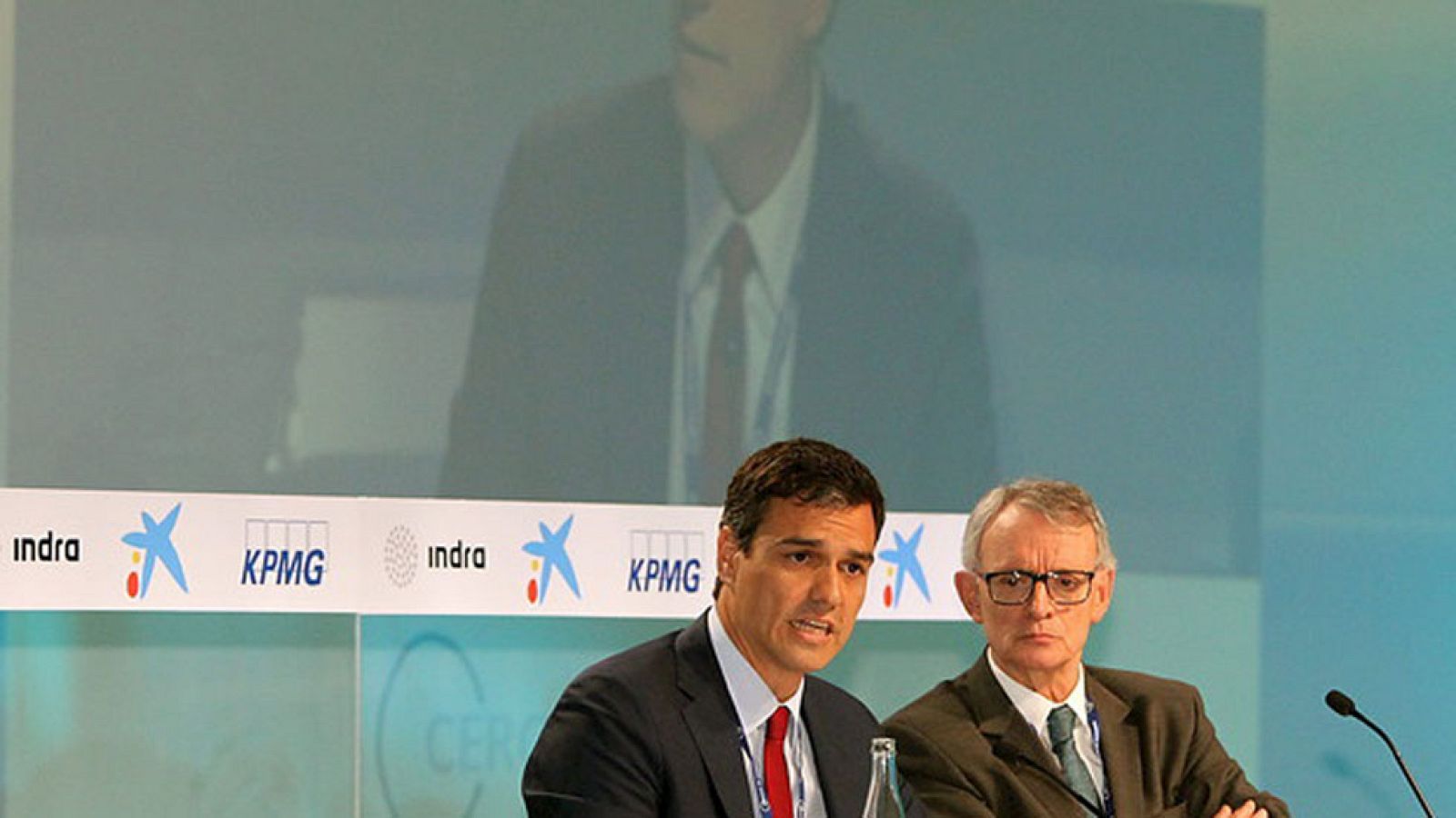 Pedro Sánchez se erige como alternativa y acusa a Rajoy de crear inestabilidad