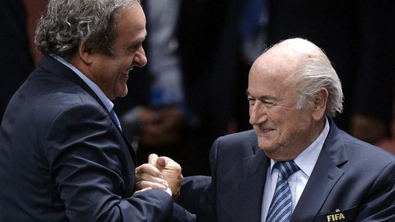 Blatter, reelegido presidente de la FIFA por retirada de Ali