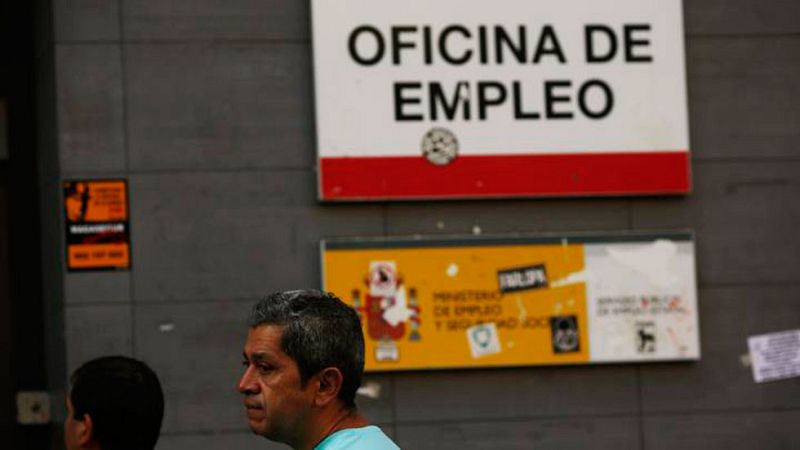 Baja ligeramente la preocupación por el paro pero sube dos puntos por la corrupción, según el CIS