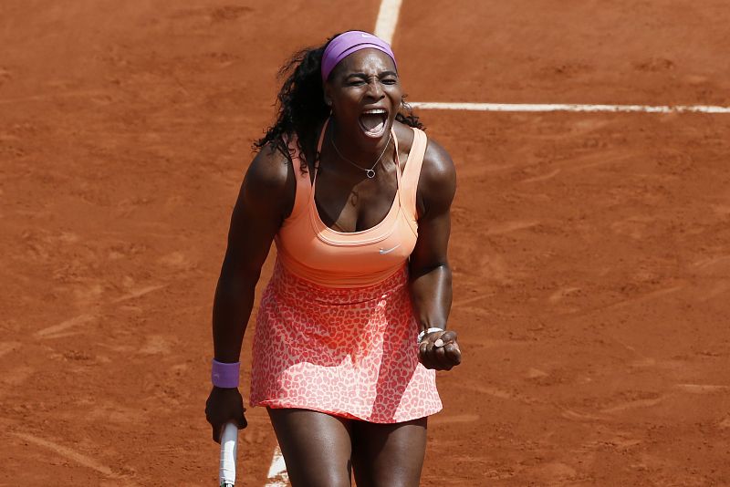 Serena Williams se deshace de Errani y se planta en semifinales de Roland Garros
