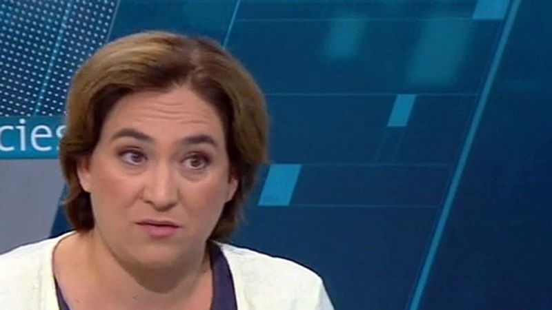 Ada Colau descarta adherirse a la hoja de ruta para la independencia como le exige ERC