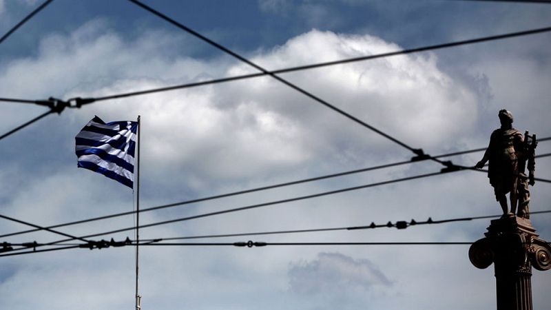 Grecia aplaza sus cuatro pagos al FMI al final del mes de junio mientras negocia con sus acreedores