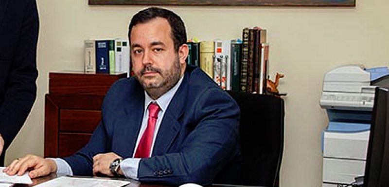 Un dirigente del PSOE de Sevilla se inscribe como precandidato a las primarias
