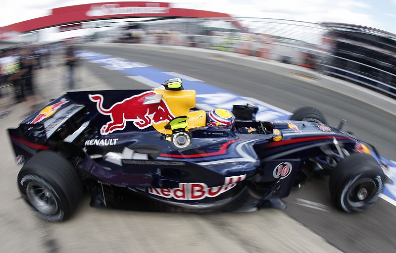 Coulthard cree que Fernando Alonso sería su sustituto ideal en Red Bull